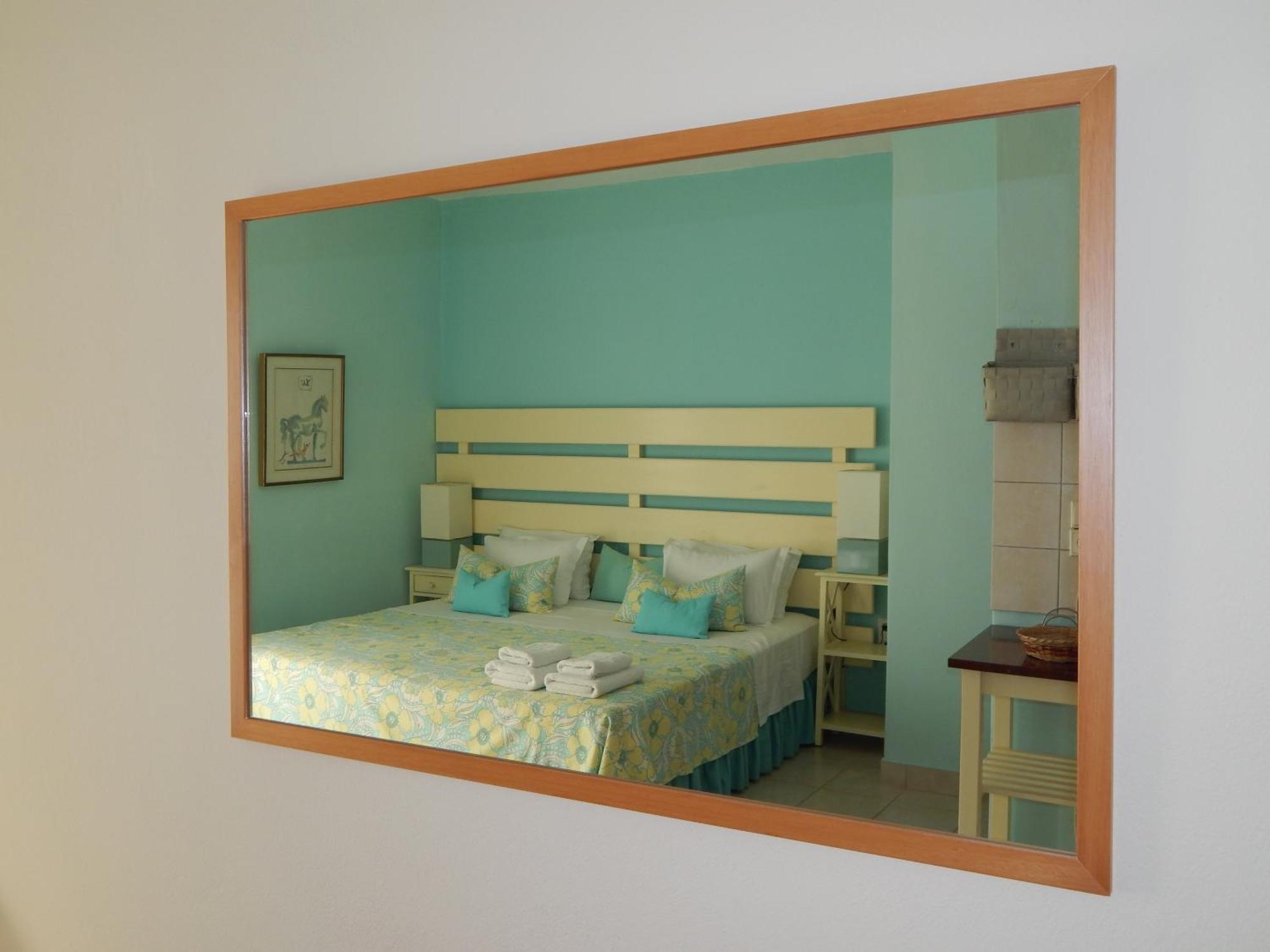 Palmina Mare Villa And Studios Паралия Враху Екстериор снимка