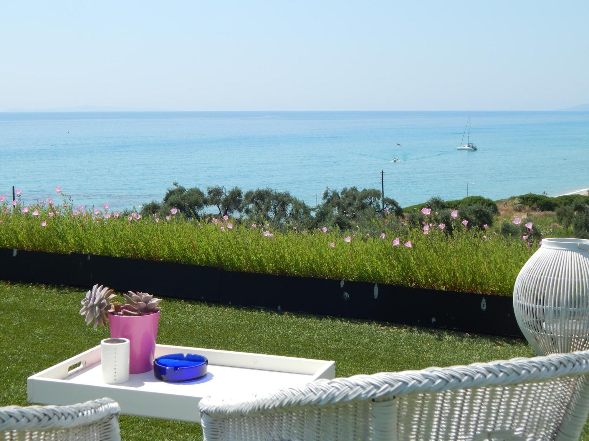 Palmina Mare Villa And Studios Паралия Враху Екстериор снимка