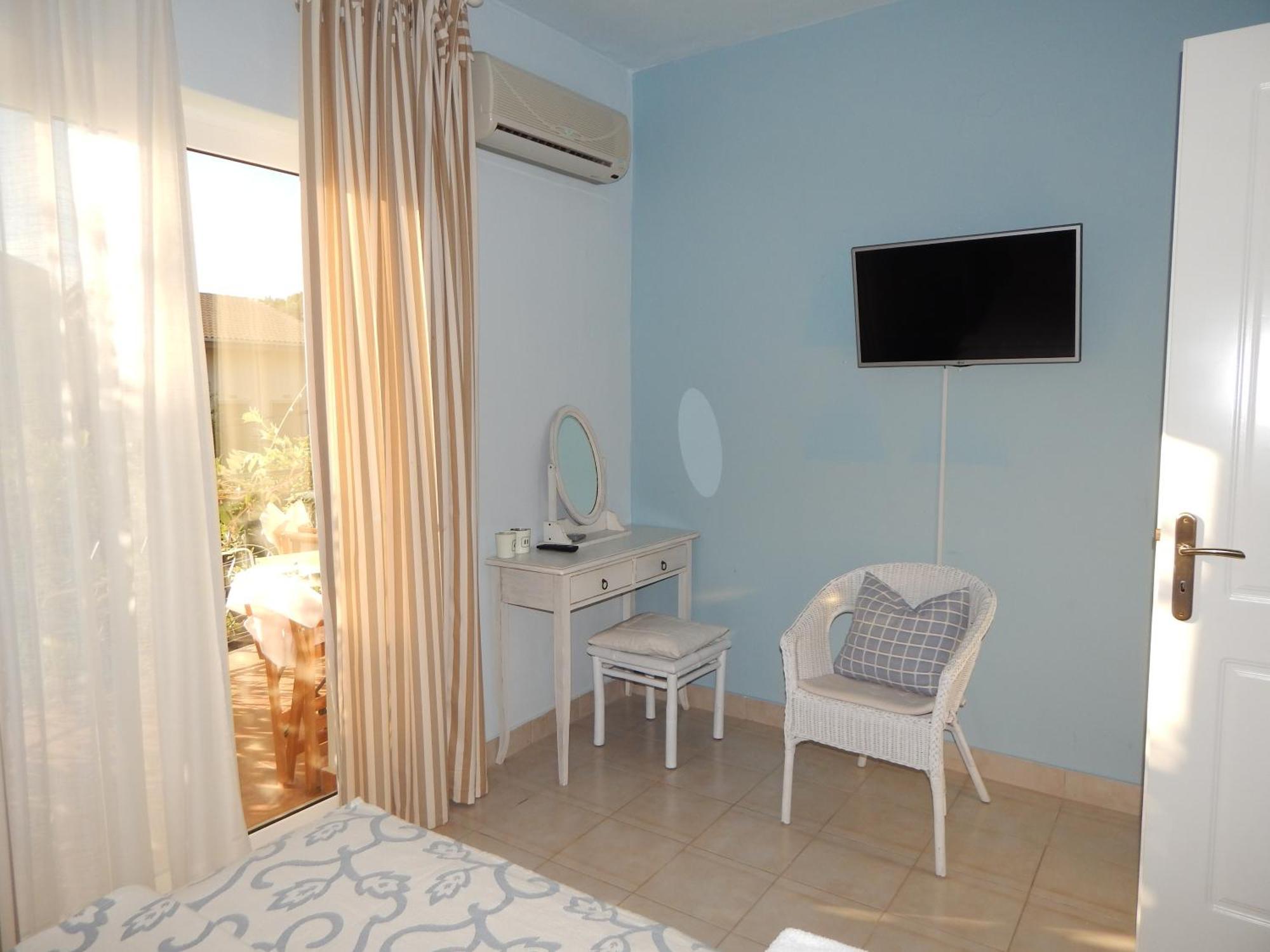 Palmina Mare Villa And Studios Паралия Враху Екстериор снимка