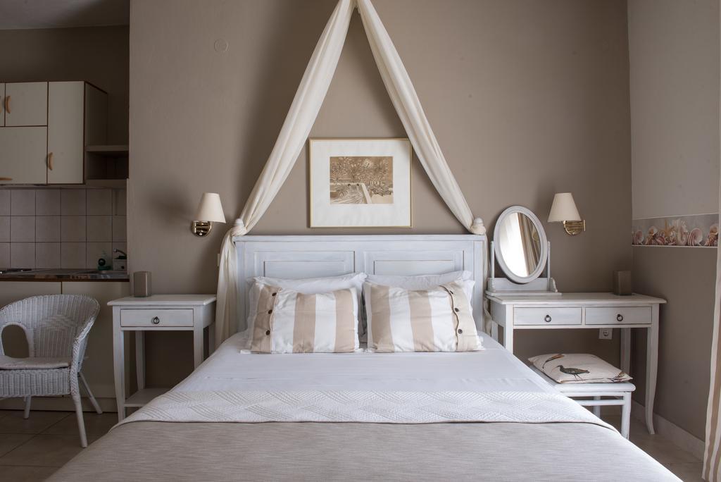 Palmina Mare Villa And Studios Паралия Враху Екстериор снимка